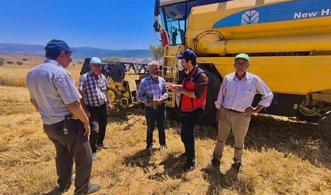 Konya’nın Yalıhüyük ilçesinde tarım arazilerinde hasat ve biçerdöver kontrolleri ile