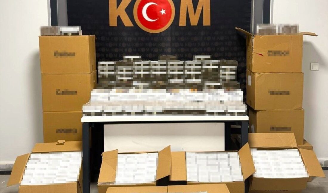 Yalova’da bir kamyonette yapılan kontrolde 15 koli içinde toplam 150