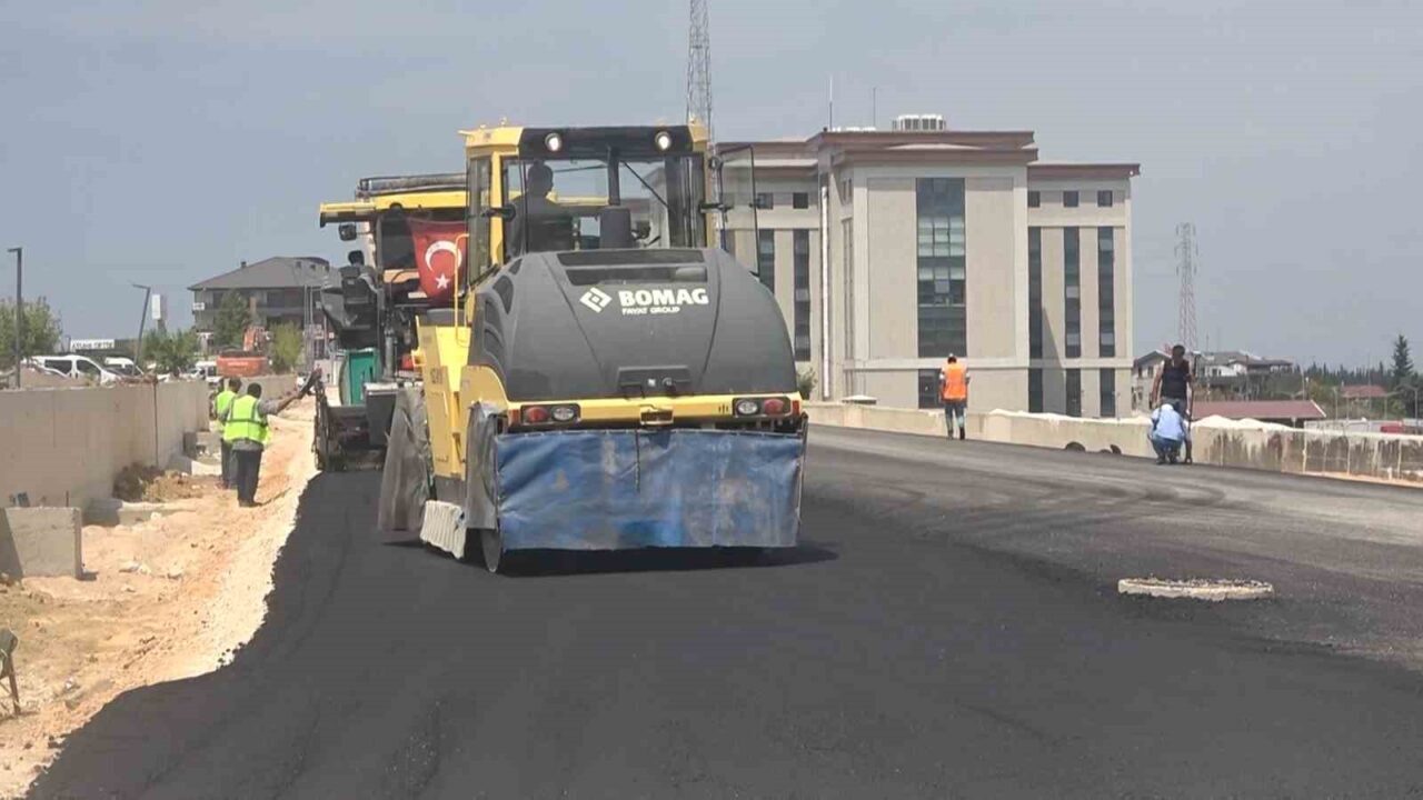 Yalova Eğitim ve Araştırma Hastanesi’nin çöken bağlantı yolunun yapım çalışmalarında