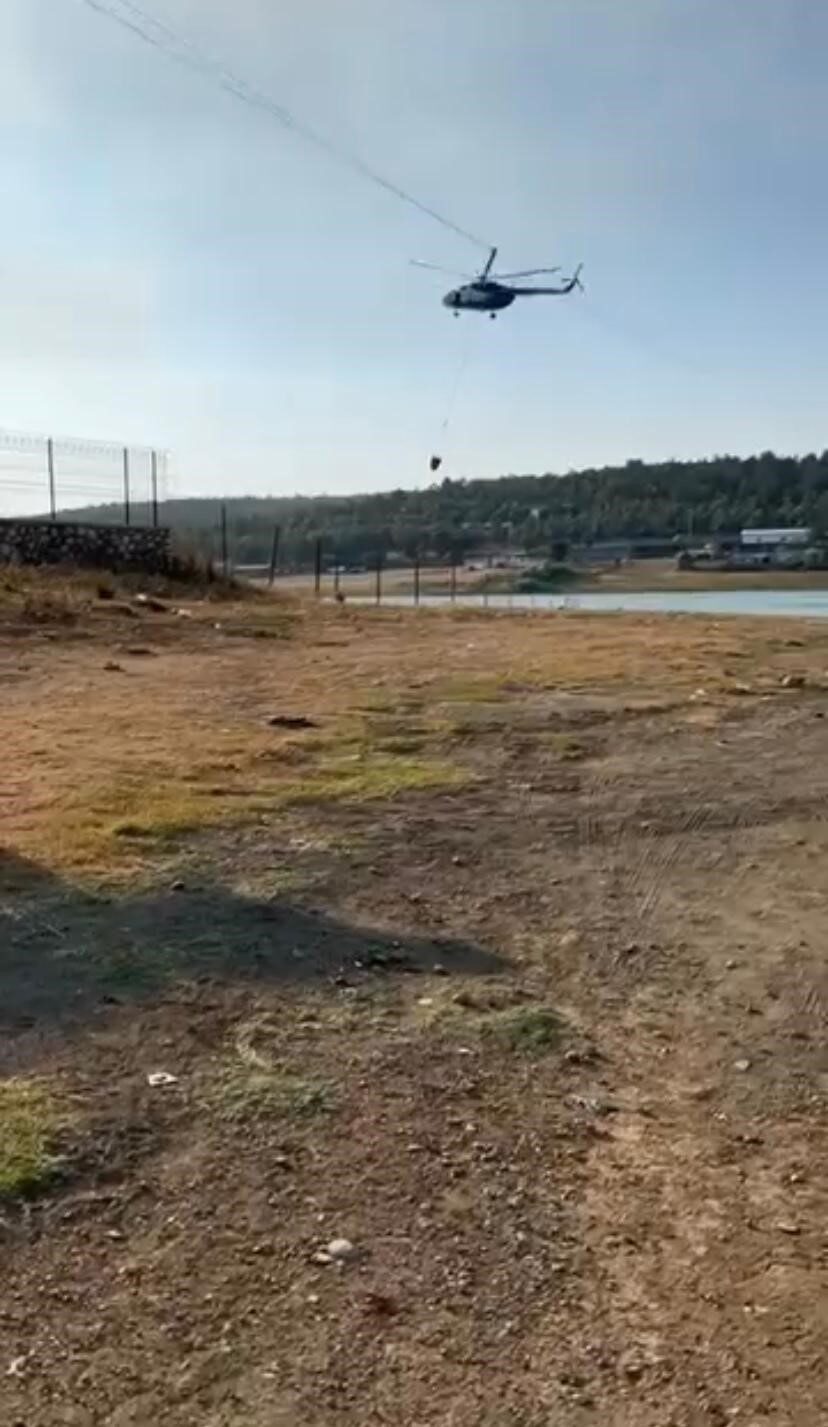 Bursa’nın Nilüfer ilçesinde çıkan orman yangına müdahale eden jandarma pilotu,