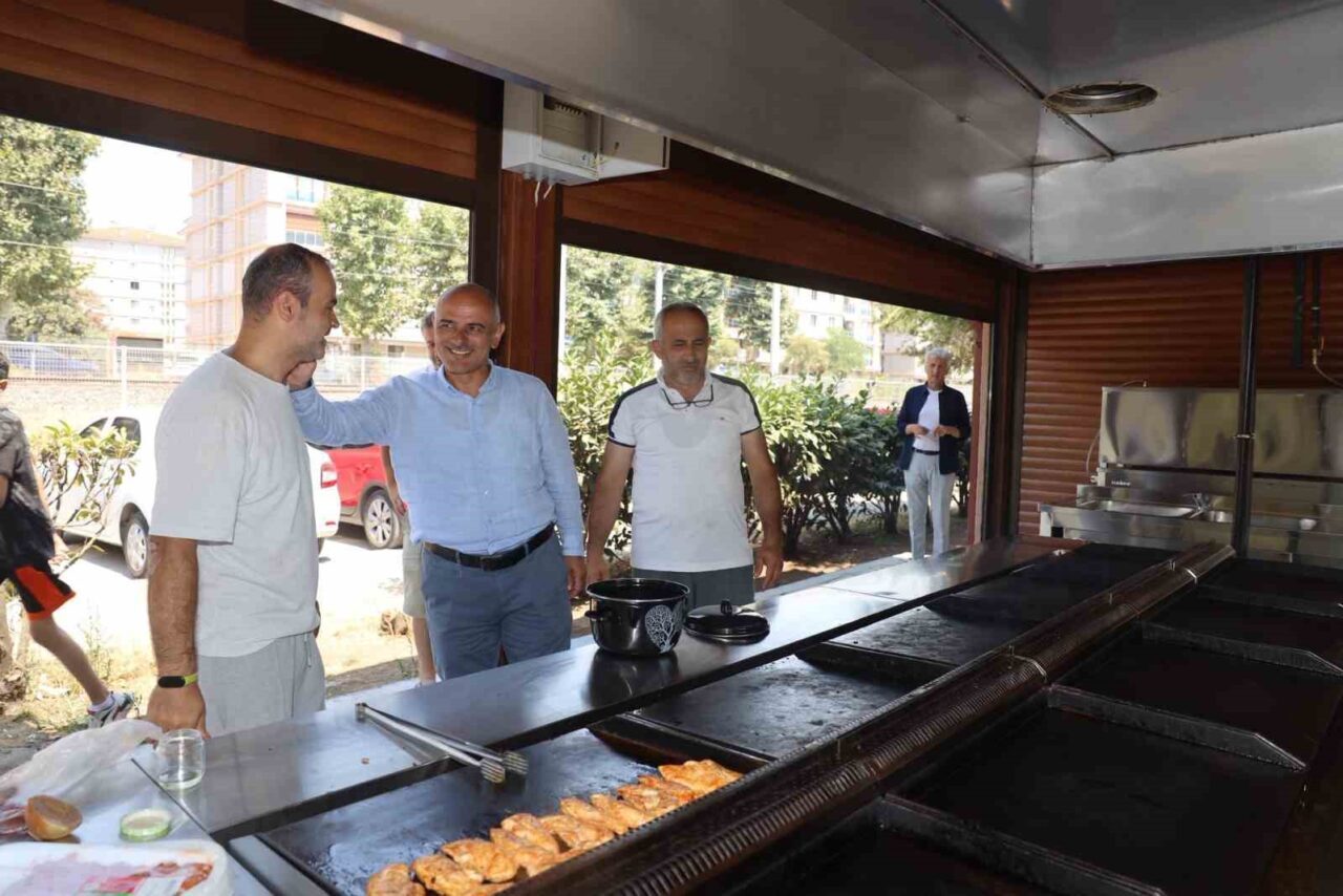 Körfez Belediye Başkanı Şener Söğüt, Muşlular Derneği’nin pikniğine katıldı. Piknikte