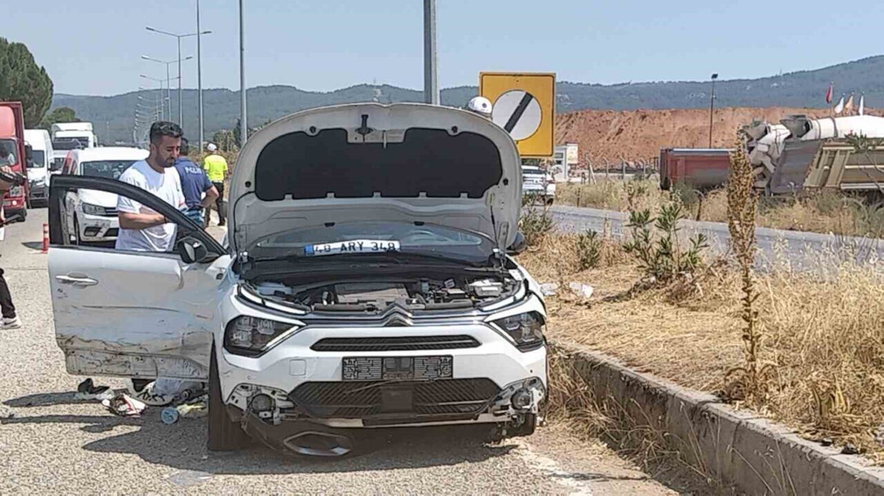 Muğla’nın Menteşe ilçesi Kötekli Mahallesi’nde, polis ekiplerinin ‘dur’ ihtarına uymayan
