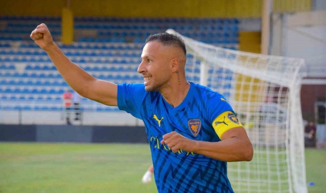 Bucaspor 1928’le sözleşmesi sonra eren Yasin Öztekin’in, TFF 3. Lig’in
