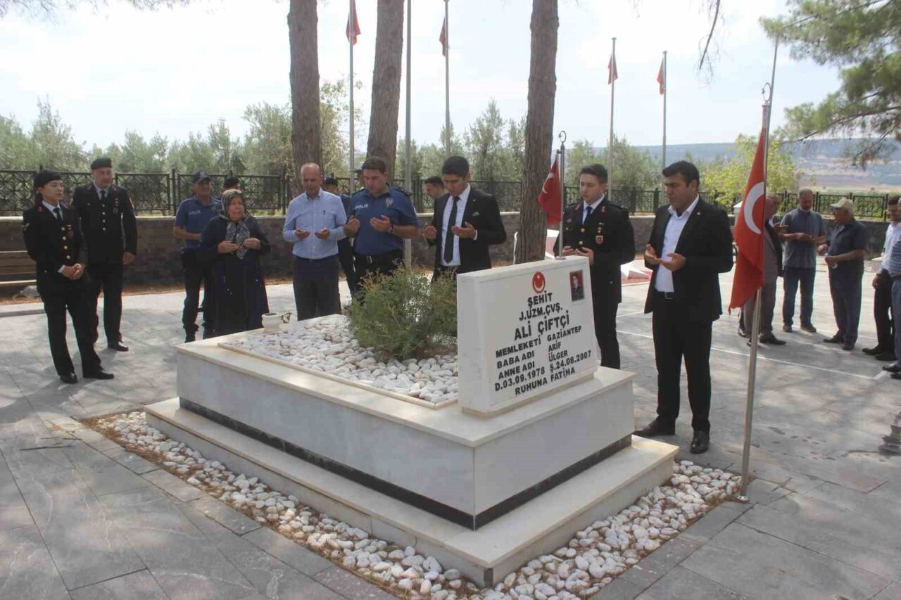 Gaziantep’in Yavuzeli ilçesinde, 15 Temmuz Demokrasi ve Milli Birlik Günü