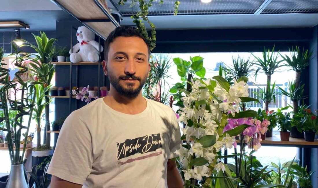 Eskişehirli çiçek satıcısı Murat Doğan, yaz aylarında bitkilerde yanlış sulama