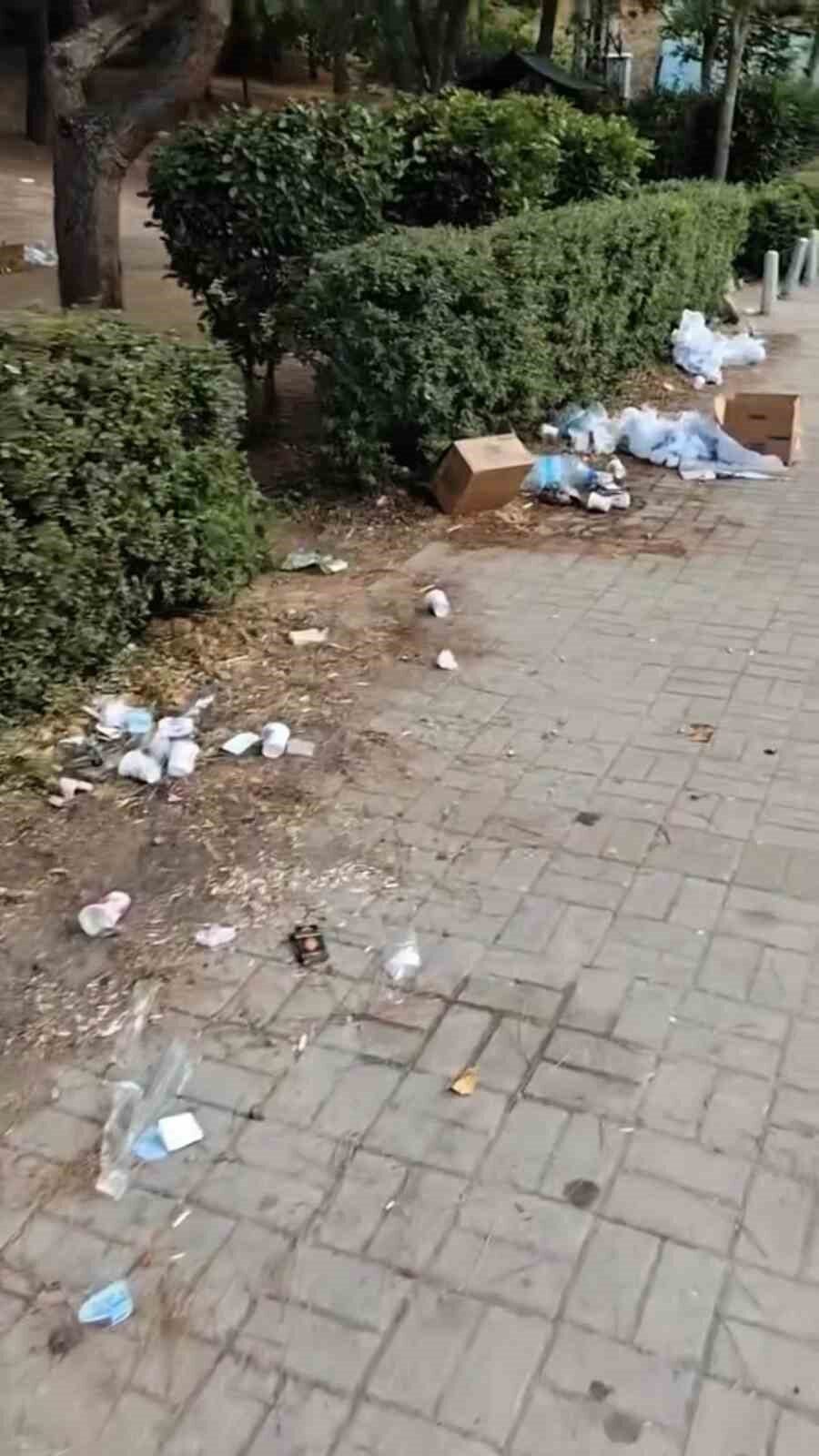 Kocaeli’nin Derince ilçesinde, bir mesire alanında yapılan eğlencenin ardından geriye