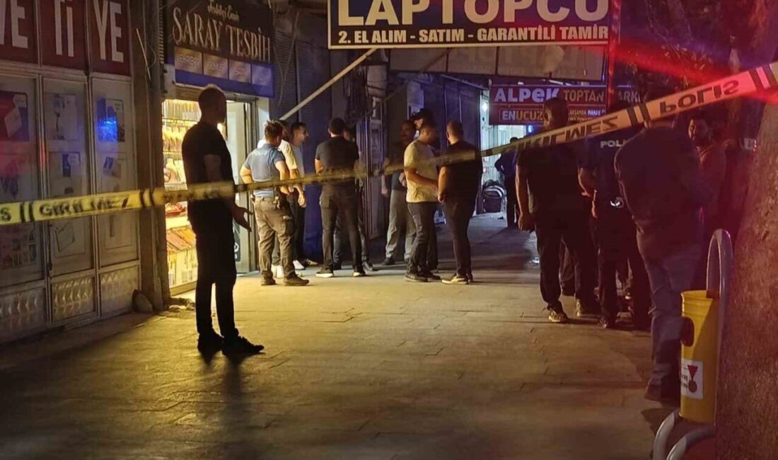 Kahramanmaraş’ta bir şahıs, yemek yediği sırada tartıştığı karısını başından tabanca