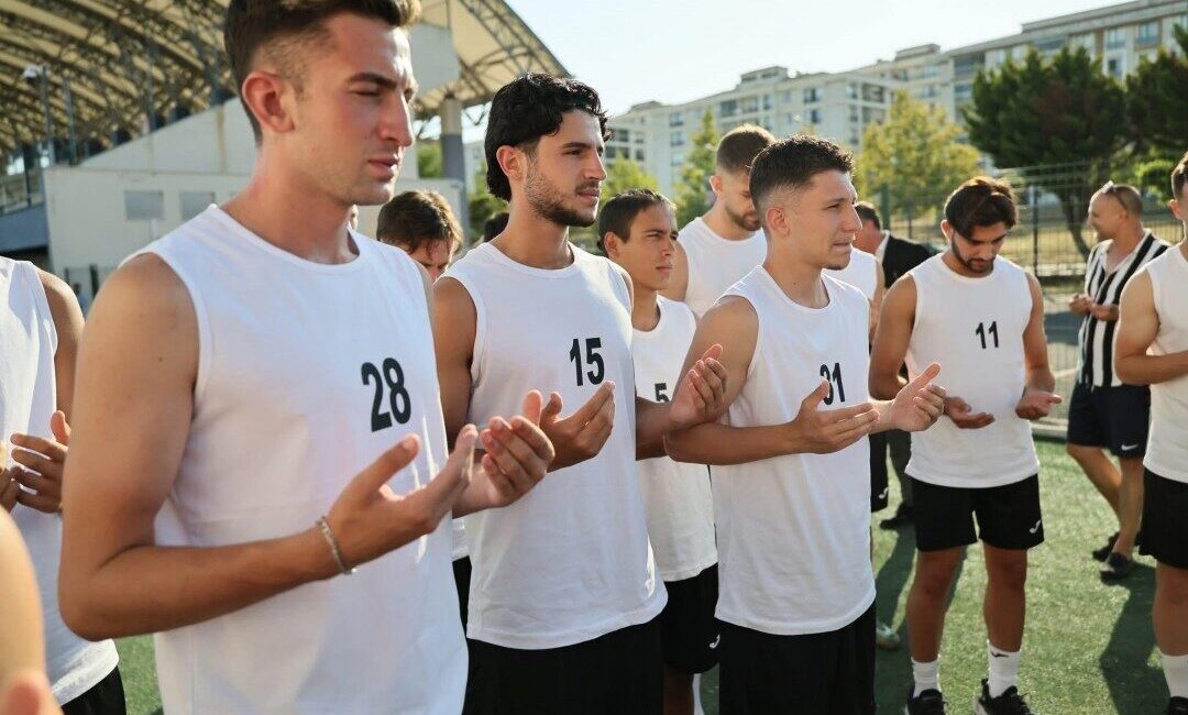 Silivri Belediye Başkanı Bora Balcıoğlu, 2025-2026 sezonu hazırlıklarına başlayan Silivrispor’u