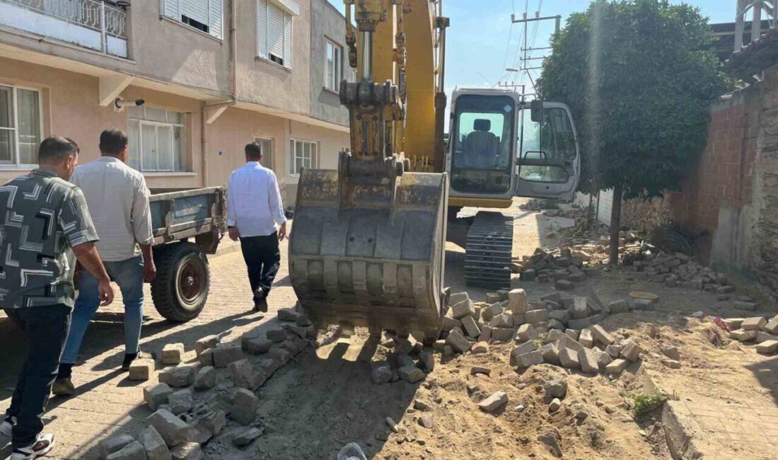 Yenipazar’da yol ve kaldırım çalışmaları devam ediyor Aydın’ın Yenipazar ilçesine bağlı Doğu Mahallesi’nde, belediye ekiplerince parke taşı