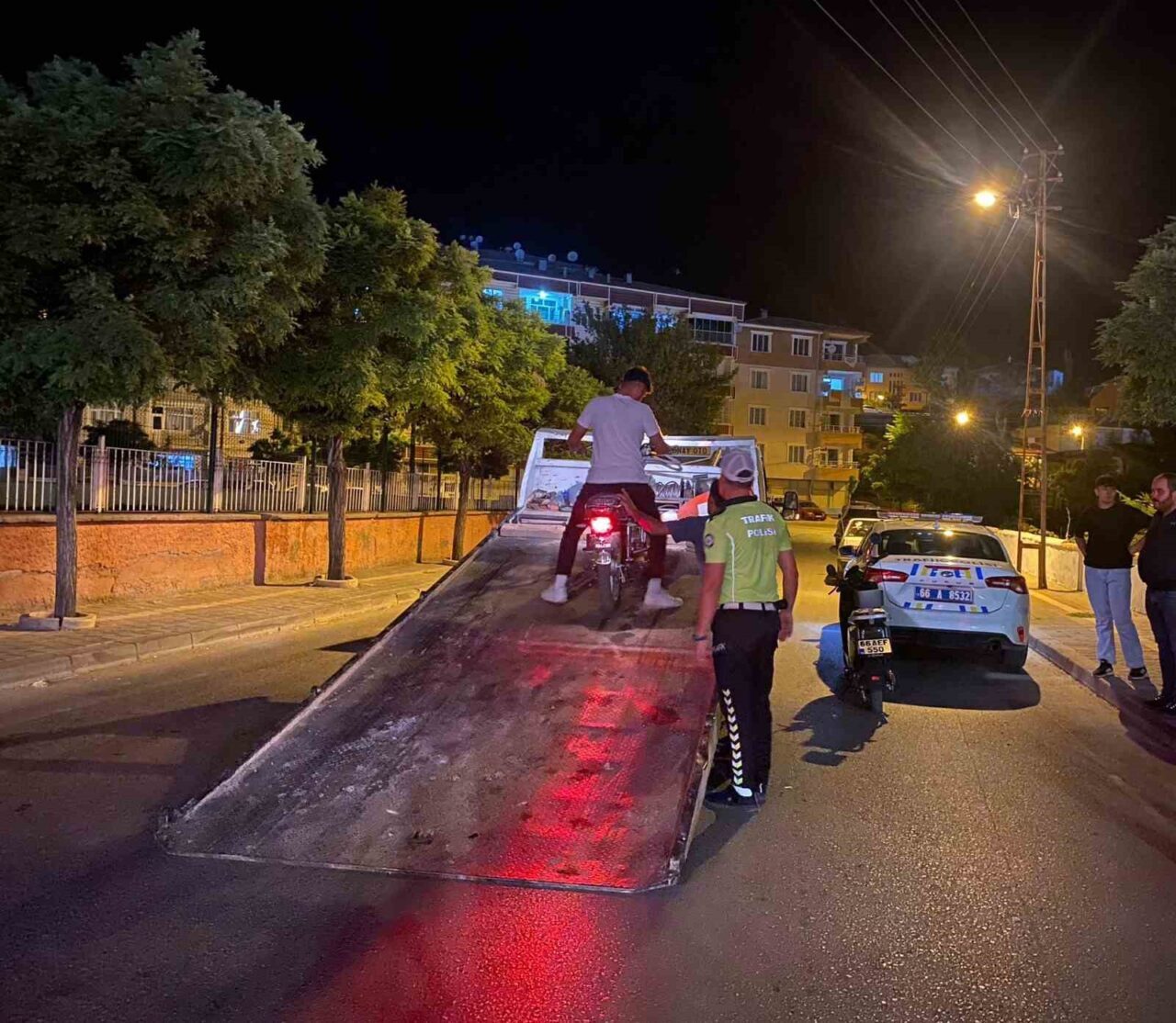 Yerköy İlçe Emniyet Müdürlüğü’ne bağlı Trafik Denetleme Büro Amirliği ekipleri