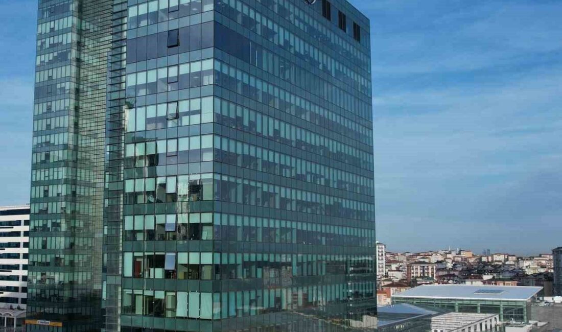 Türk Eximbank, Türk ihracatçılarının yeşil dönüşüm yatırımlarını desteklemek amacıyla, iki