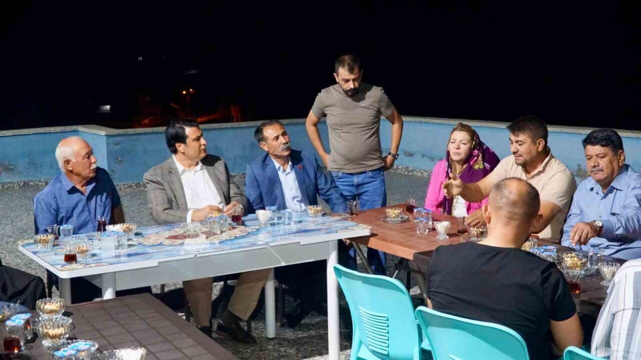 Şehitkamil Belediye Başkanı Umut Yılmaz, Uğruca Mahallesi’ni ziyaret ederek, bölge