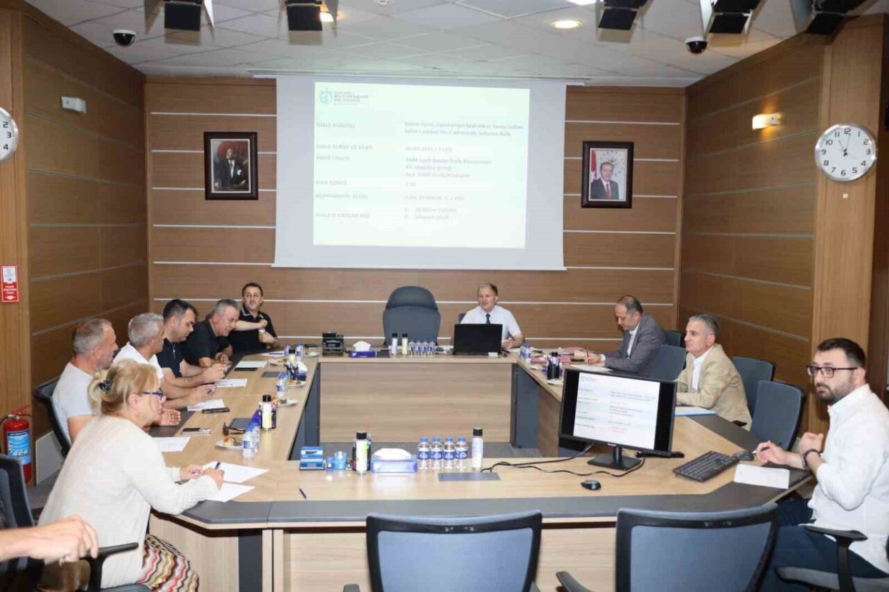 Kocaeli Büyükşehir Belediyesi Encümeni’nde kuralları ihlal eden şoförlere idari para