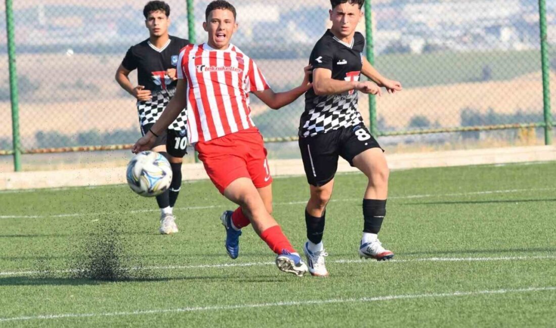 Yunusemre Belediyespor U17 Futbol Takımı, Uşak’ta düzenlenen Türkiye Futbol Şampiyonası