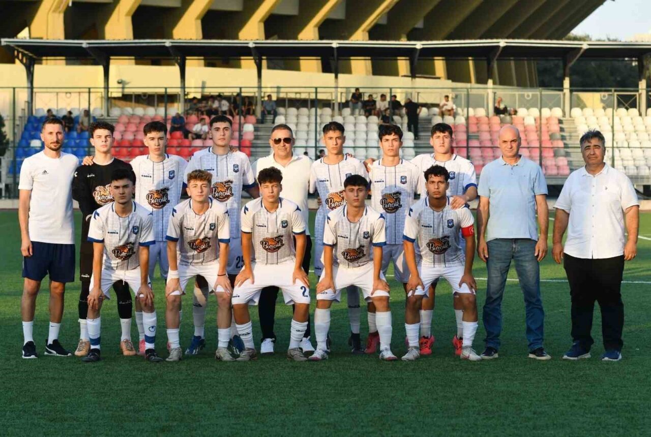 U17 Türkiye Futbol Şampiyonası’nda Manisa’yı temsil eden Yunusemre Belediyespor, 16-19
