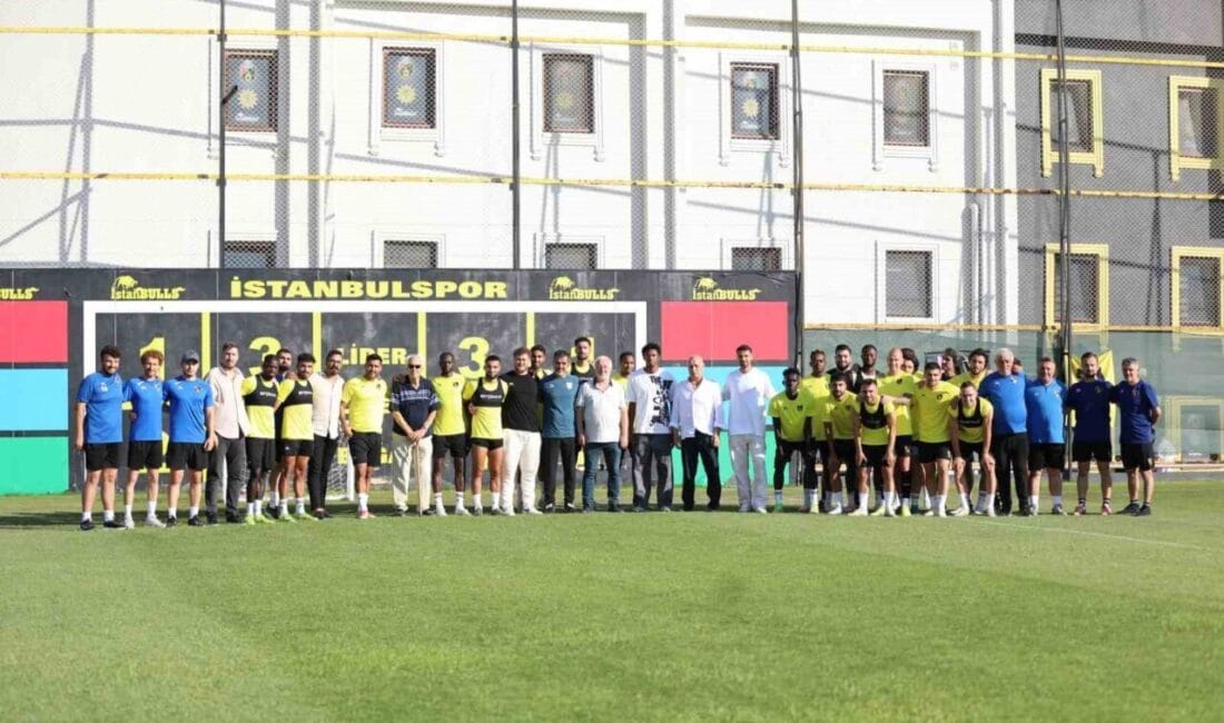 Trendyol 1 Lig ekiplerinden İstanbulspor, eski oyuncuları Zeki Çelik ve