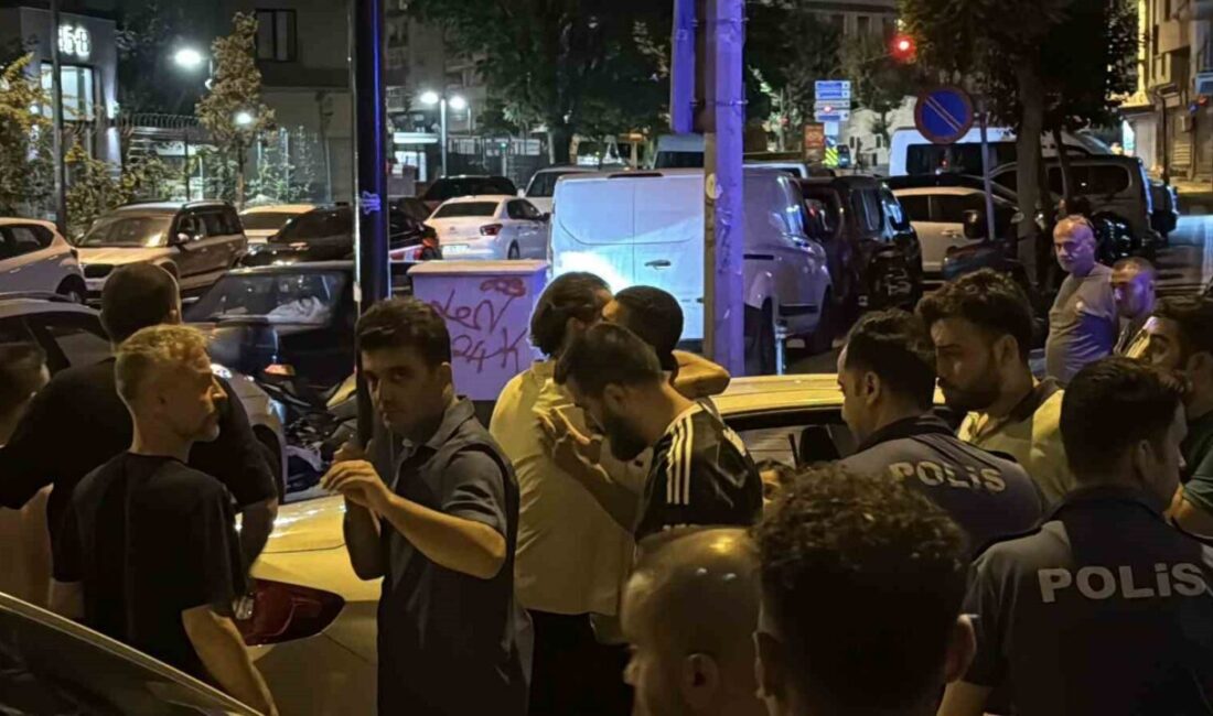 Zeytinburnu’nda 5 katlı binanın çatısına çıkarak intihar girişiminde bulunan şahıs,