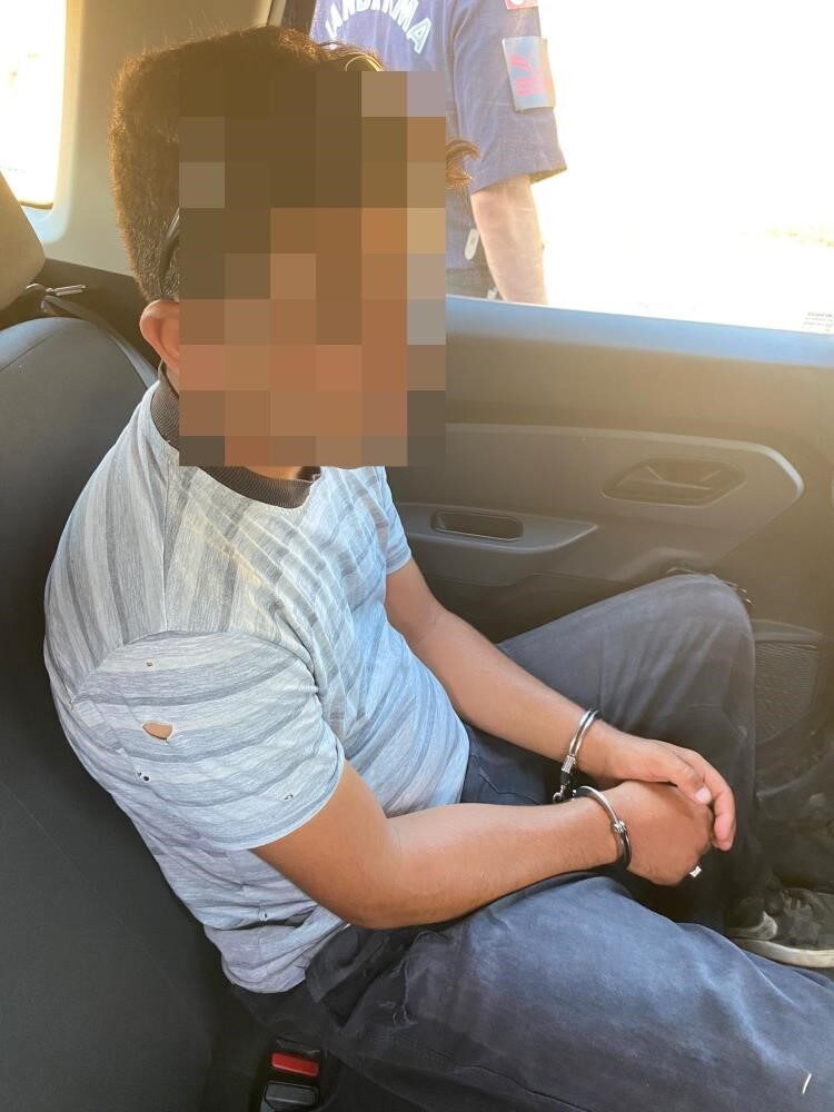 Aydın’ın Nazilli ilçesinde makilik ve zirai alanda çıkan yangınla ilgili