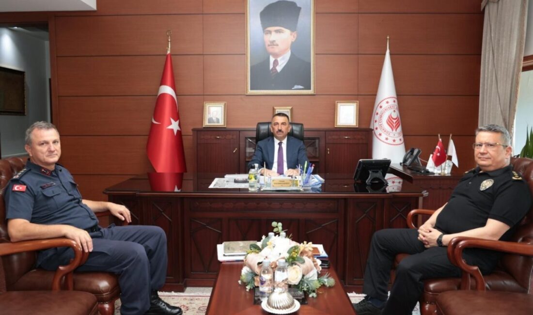 Zonguldak’ta Vali Osman Hacıbektaşoğlu başkanlığında, haftalık asayiş ve güvenlik toplantısı