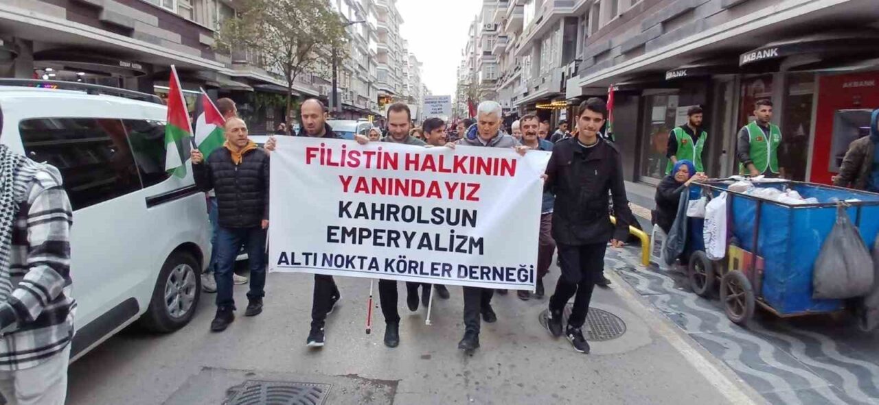 “1 Eylül Dünya Barış Günü” dolayısıyla açıklama yapan Altı Nokta