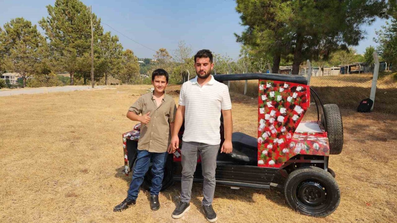 Osmaniye’nin Kadirli ilçesinde yaşayan 13 yaşındaki Barış Tepegöz, abisinin de