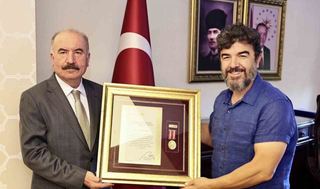 FETÖ silahlı terör örgütünün 15 Temmuz darbe girişimi sırasında gazi