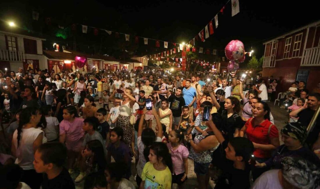 Kepez Belediyesi’nin 2. Uluslararası Kültür Festivali renkli etkinliklerle kapılarını açtı.