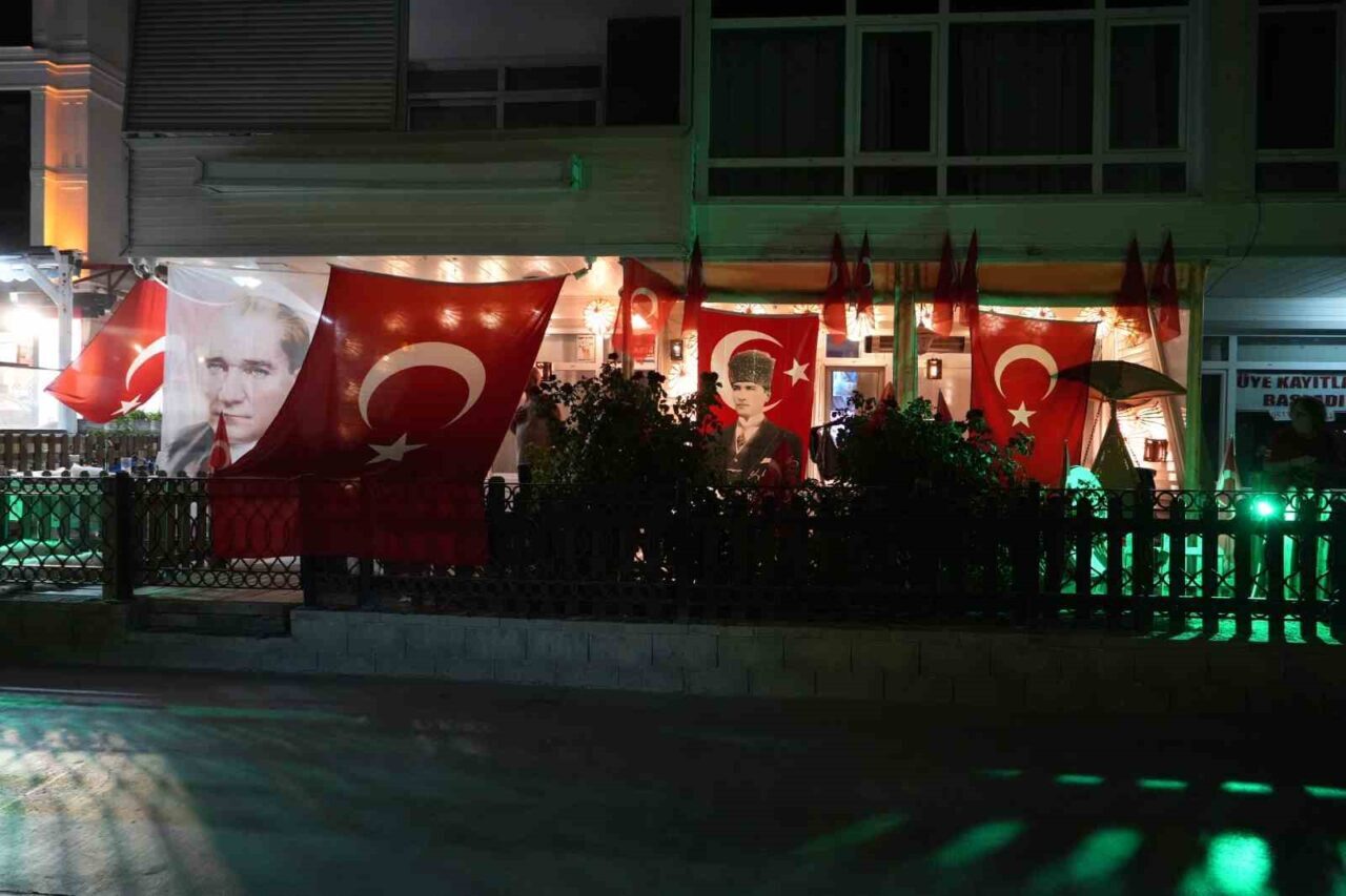 Büyükçekmece’de 30 Ağustos Zafer Bayramı çeşitli etkinliklerle coşkuyla kutlandı. 30