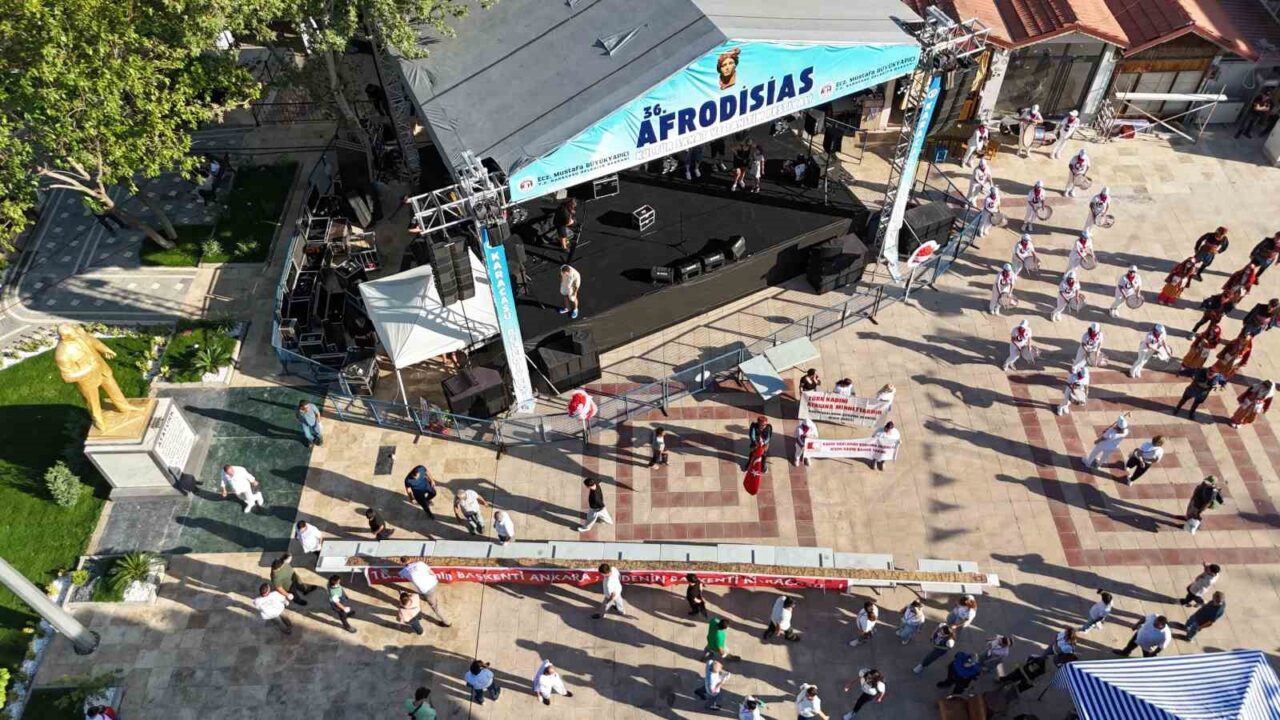 Aydın’ın Karacasu ilçesinde bu yıl 36.’sı düzenlenen Karacasu Belediyesi 36.