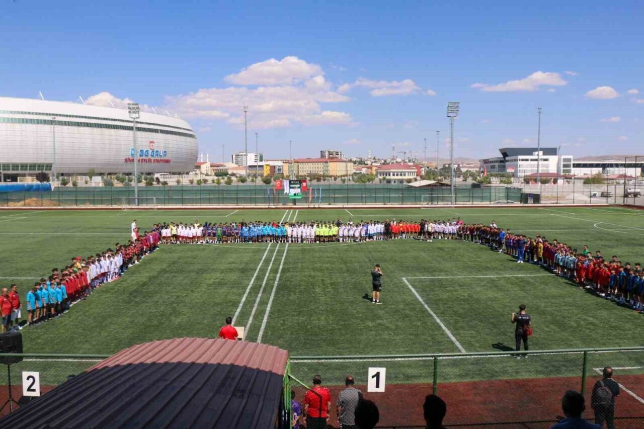 Türkiye’nin dört bir yanından gelen ve 500 sporcunun katılımıyla “4.