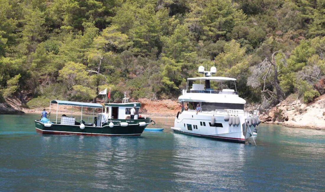 Muğla Büyükşehir Belediyesi, Gökova Körfezi, Göcek ve Dalaman koylarında görev