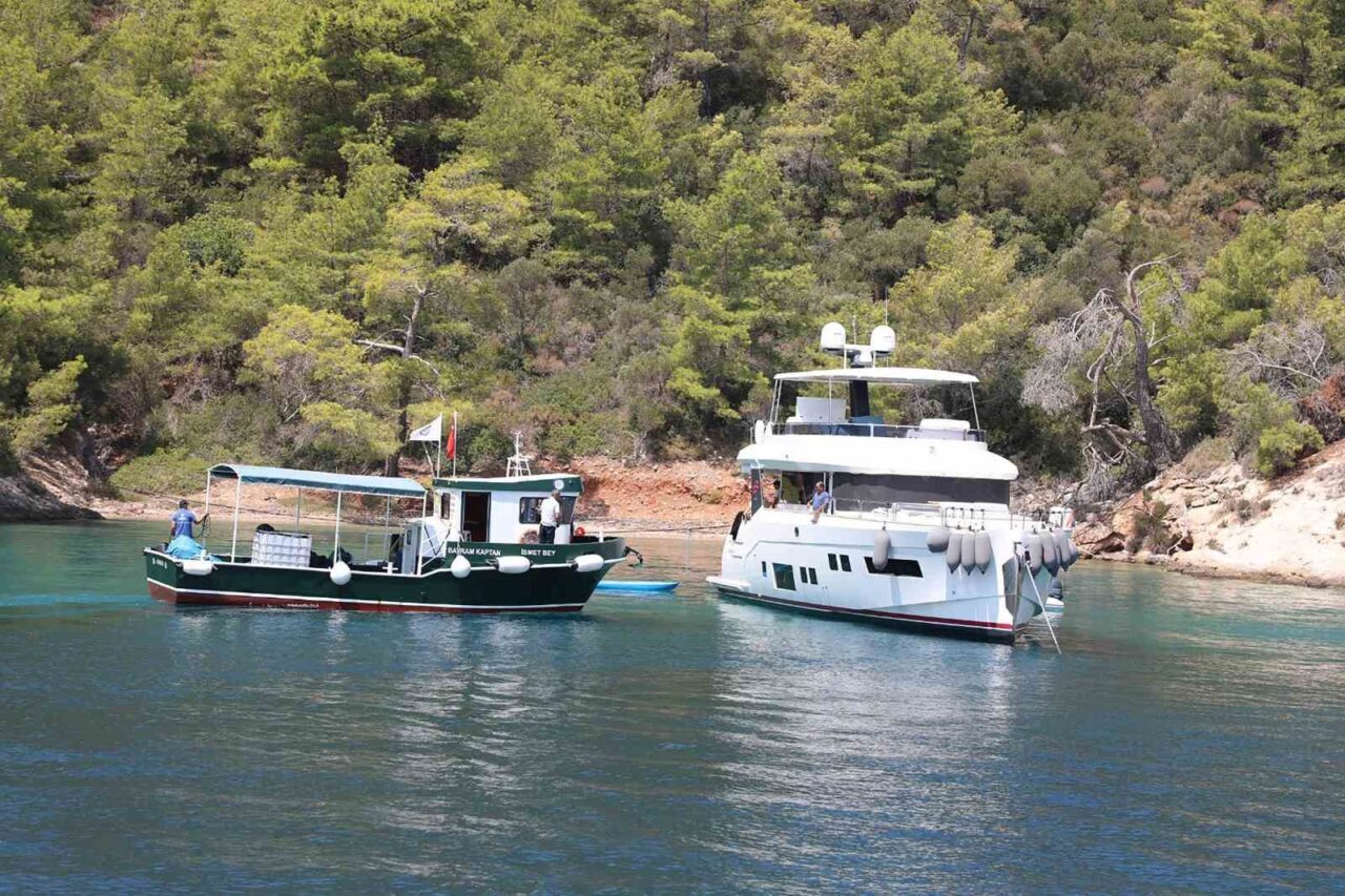 Muğla Büyükşehir Belediyesi, Gökova Körfezi, Göcek ve Dalaman koylarında görev