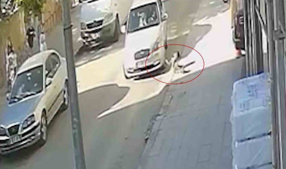 Kırıkkale’de yolun karşısına koşan çocuğa otomobilin çarptığı kaza anı, bir