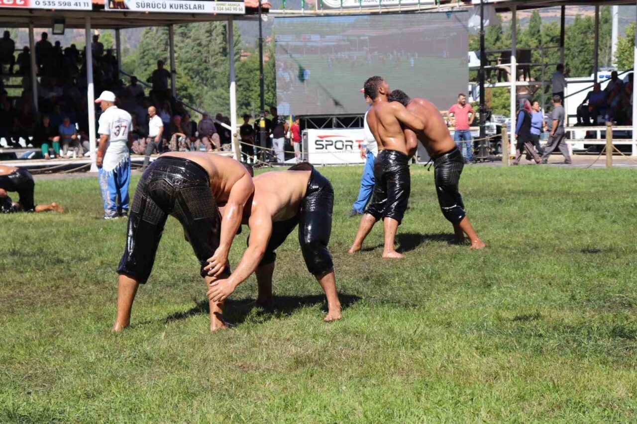 Beyağaç Belediyesi tarafından bu yıl 14’üncüsü düzenlenen Geleneksel Hüseyin Çokal
