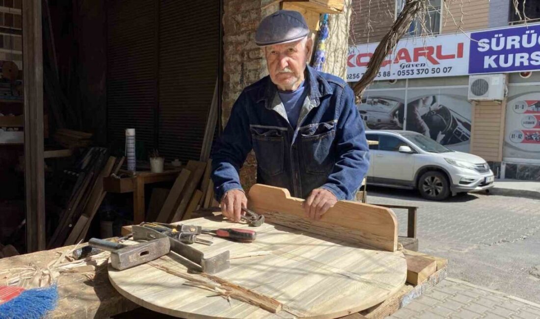 Aydın’ın Koçarlı ilçesinde babası tarafından kurulan ve 76 yıldır faaliyetlerine
