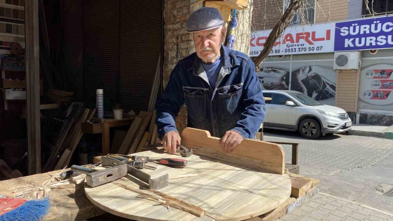 Aydın’ın Koçarlı ilçesinde babası tarafından kurulan ve 76 yıldır faaliyetlerine
