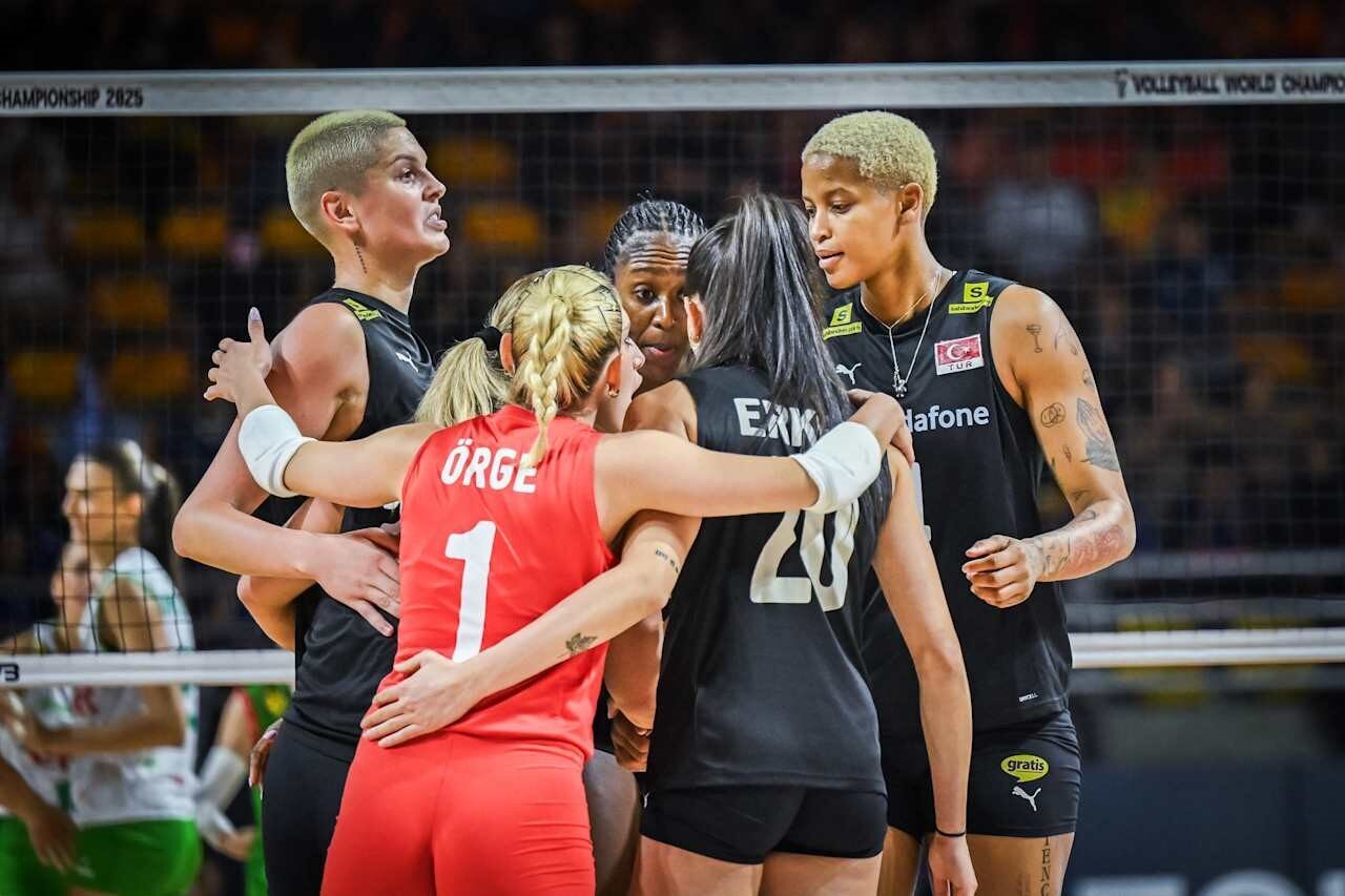 A Milli Kadın Voleybol Takımı, Tayland’da düzenlenen FIVB Dünya Kadınlar
