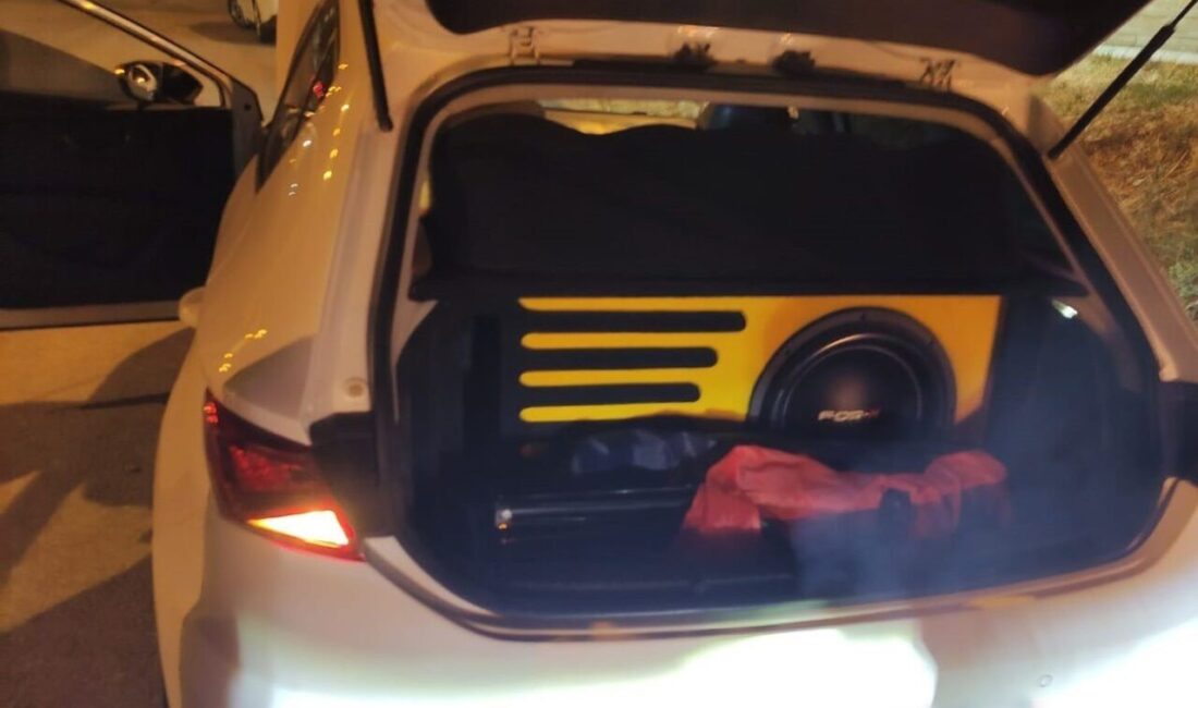 Burdur İl Emniyet Müdürlüğü ekiplerinin il genelinde yaptığı trafik denetimlerinde,