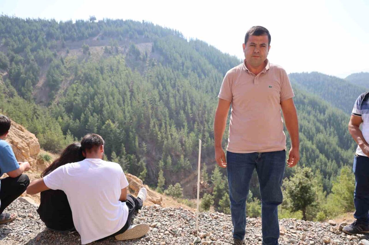 Adana Kozan-Kayseri yolunda, 70 metrelik uçuruma yuvarlanan otomobilde hayatını kaybeden