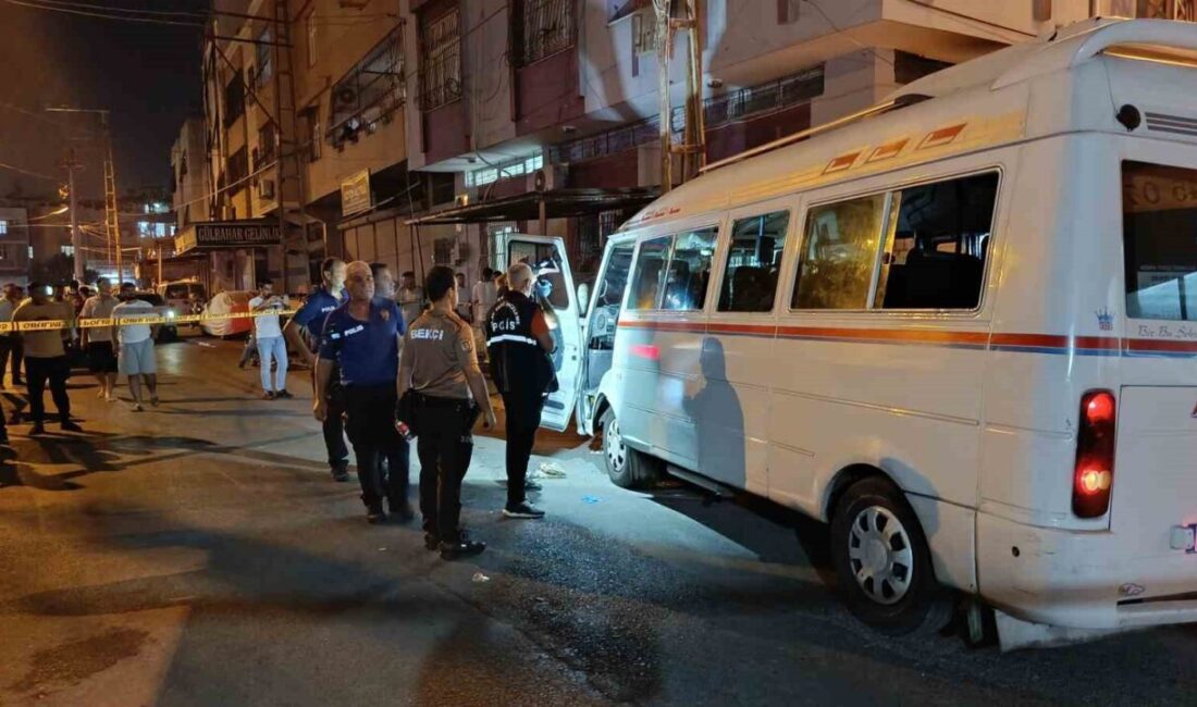 Adana’da silahlı saldırıya uğrayan dolmuş sürücüsü vücuduna isabet eden kurşunlara