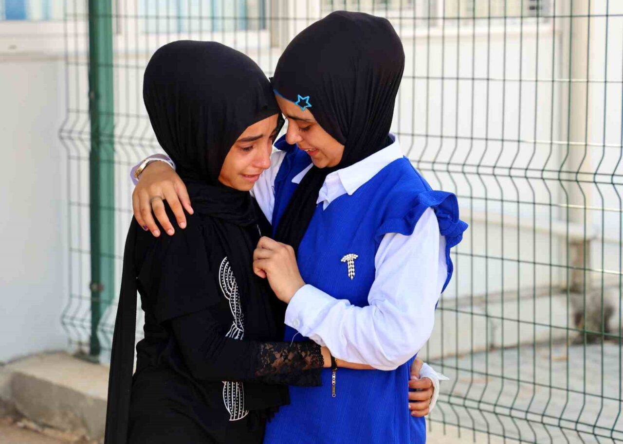 Adana’da kampta kalan 160 Suriyeli daha 4 otobüs ve 2