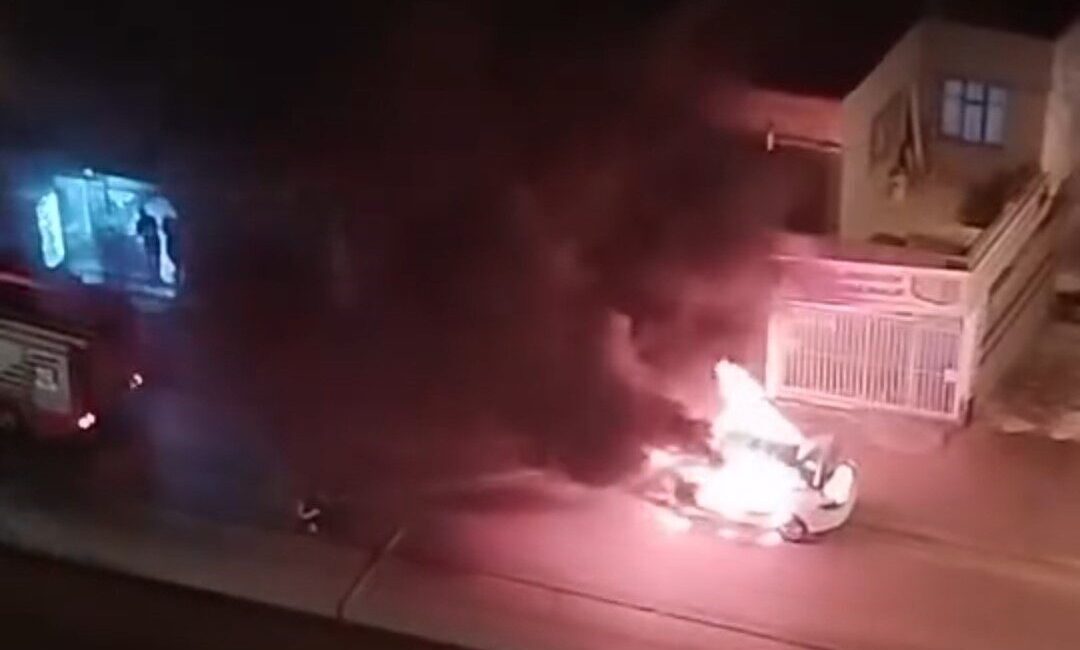 Adana’da seyir helindeki otomobil alev alev yandı. Olay, merkez Seyhan