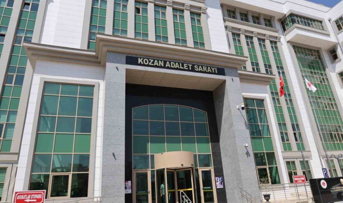 Adana’nın Kozan ilçesinde evinin balkonundan pompalı tüfekle rastgele ateş açan