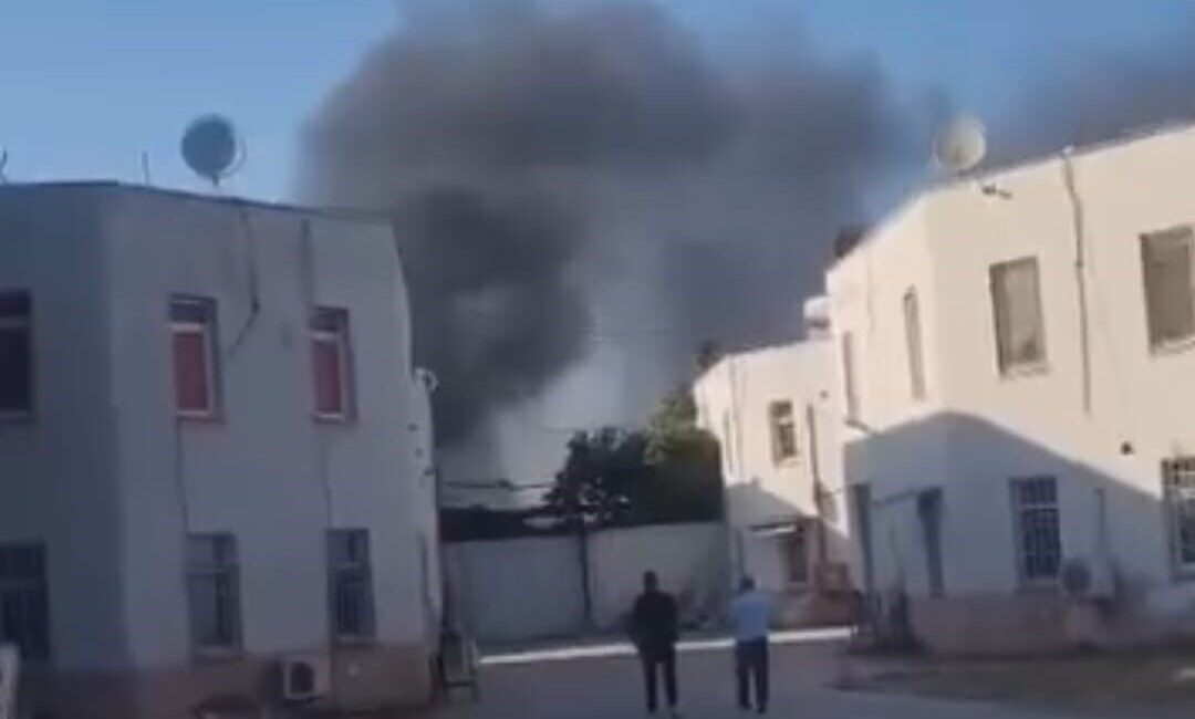 Adana’da çıkan yangın itfaiye ekiplerince söndürüldü. Yangın, merkez Seyhan ilçesine