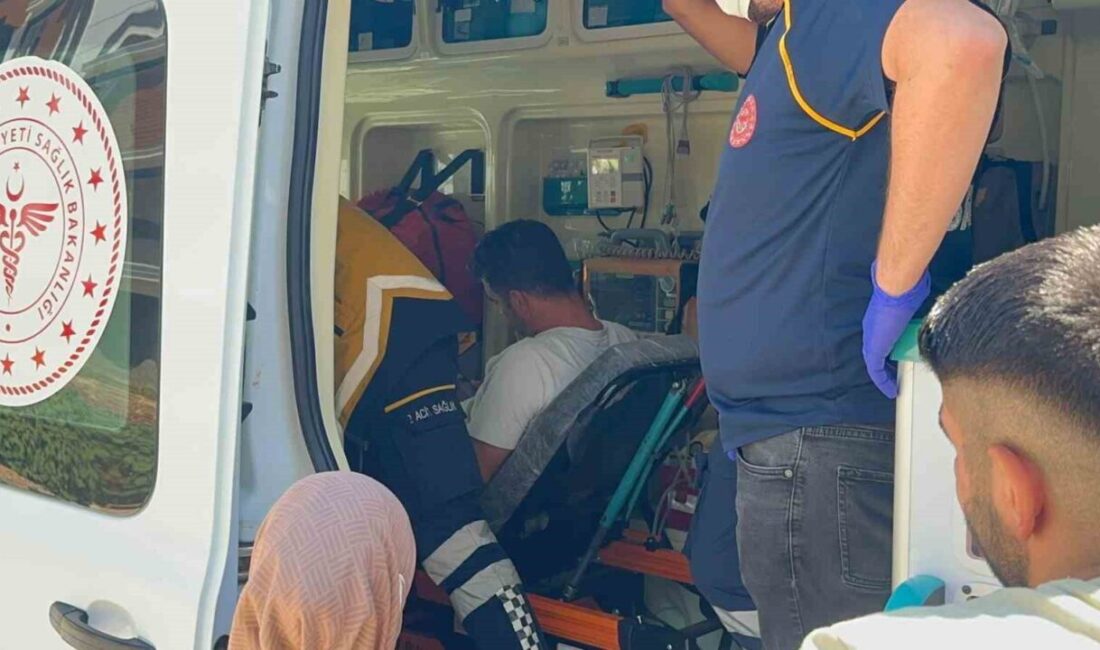 Adıyaman’da otomobil ile kamyonetin çarpışması sonucu meydana gelen kazada 2