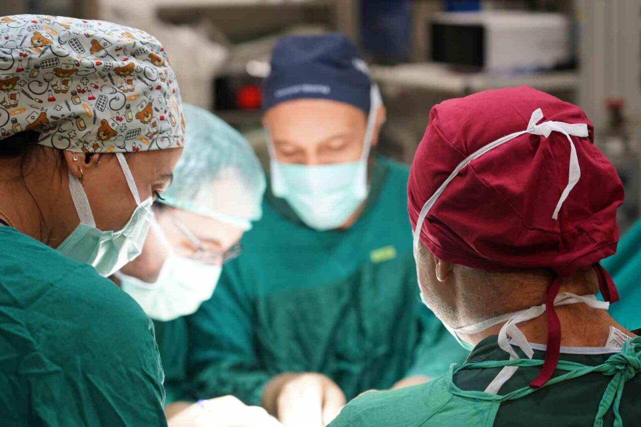 Bilecik Eğitim ve Araştırma Hastanesi Üroloji Polikliniği ekibi, 7’den fazla