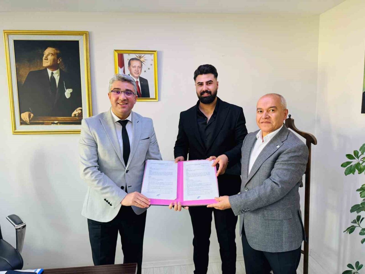 Ağrı’da gençlerin sosyal, kültürel ve kişisel gelişimlerini desteklemeyi hedefleyen “İlham