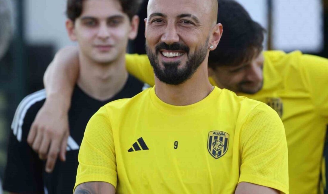Aliağa Futbol Kulübü’nün tecrübeli futbolcusu Ahmet İlhan Özek, “Biz şampiyon