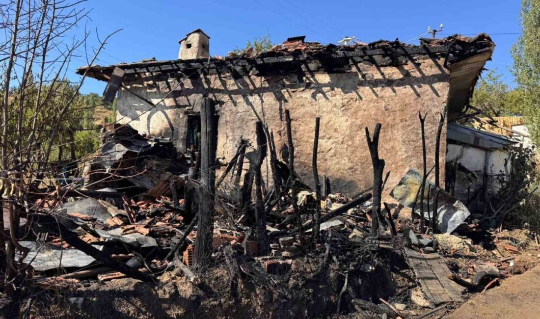 DENİZLİ (İHA) – Denizli’nin Buldan ilçesinde tek katlı ahşap evde