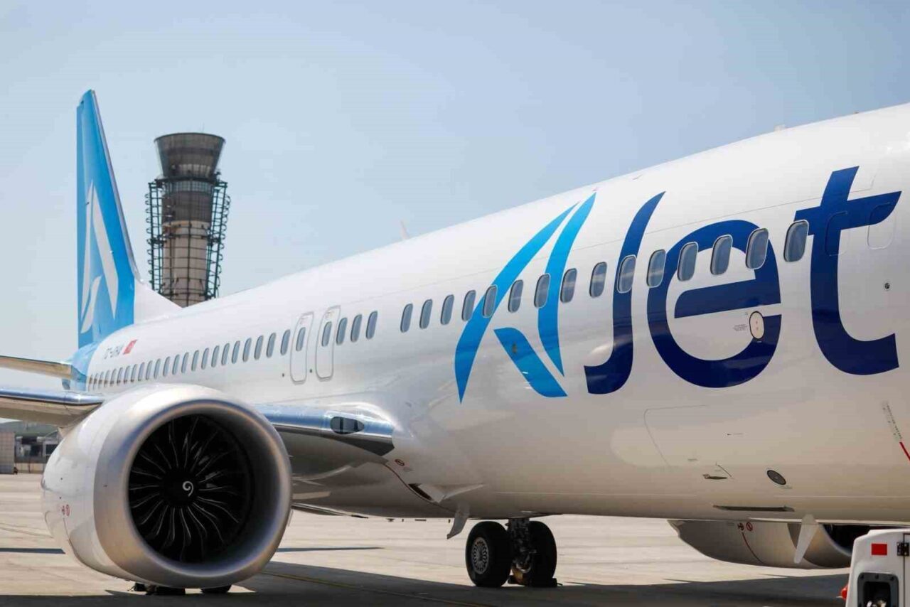 AJet, 24 Ağustos’ta 503 seferle 88 bin 462 yolcu taşıyarak
